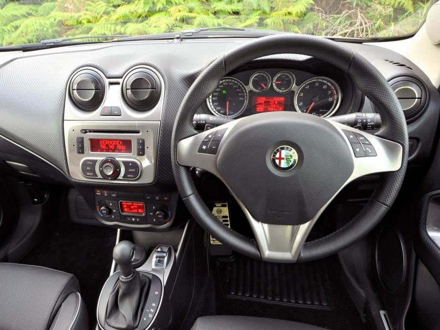 Торпедо Alfa Romeo MiTo 2009 года  (AU) (фото 28 из 30)